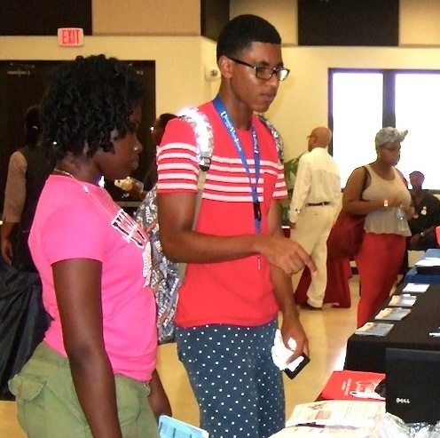 EDA Hosts Job Fair with UVI