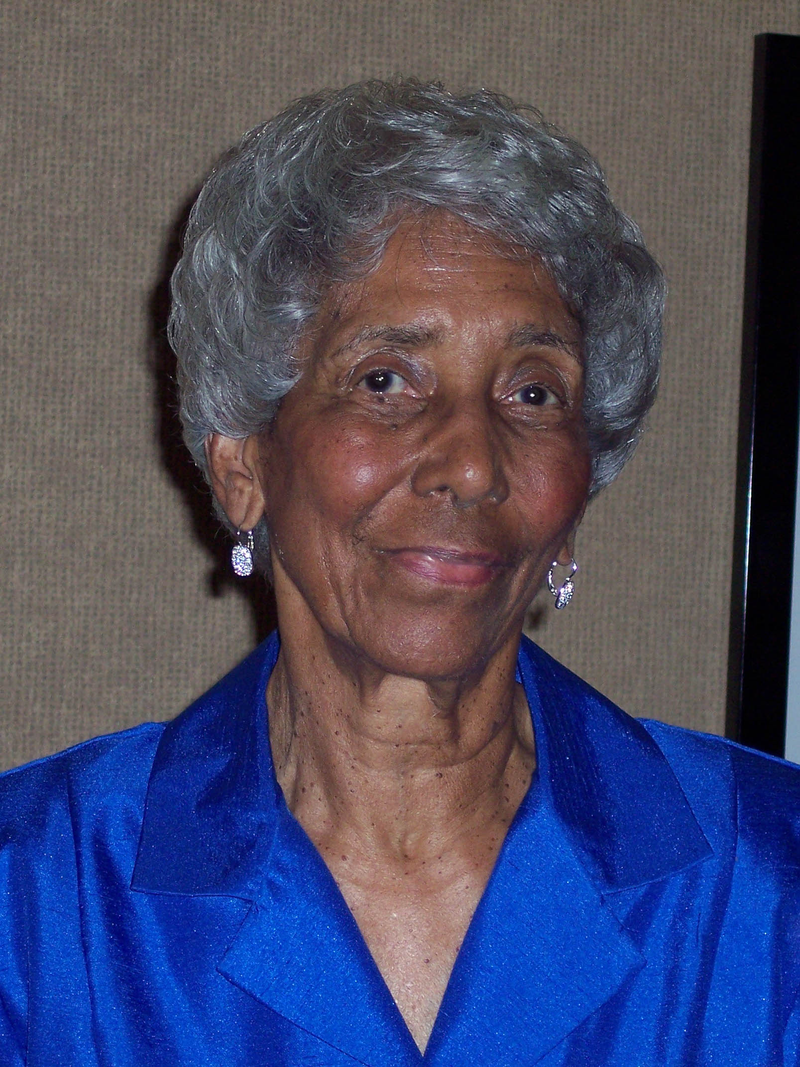 Evelyn Hamlin Sprauve Dies at 91