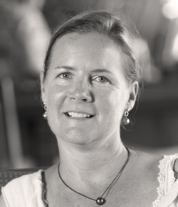 Mango Tango Introduces Artist Annie Westcott-MacPhail