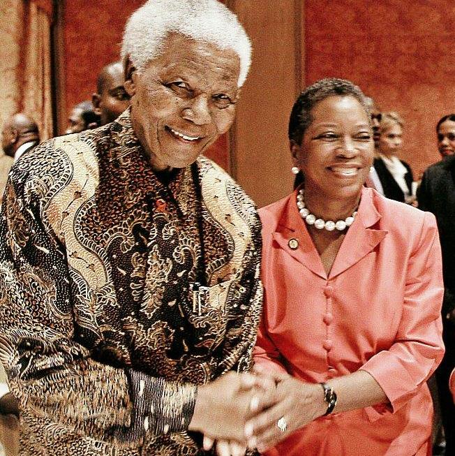 V.I. Joins World in Mourning Mandela's Death