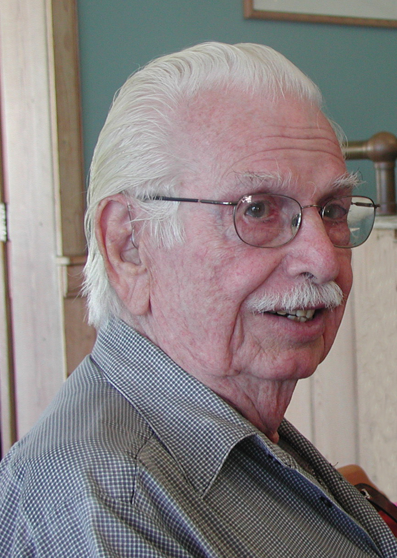 Morris Paiewonsky Dies at 102