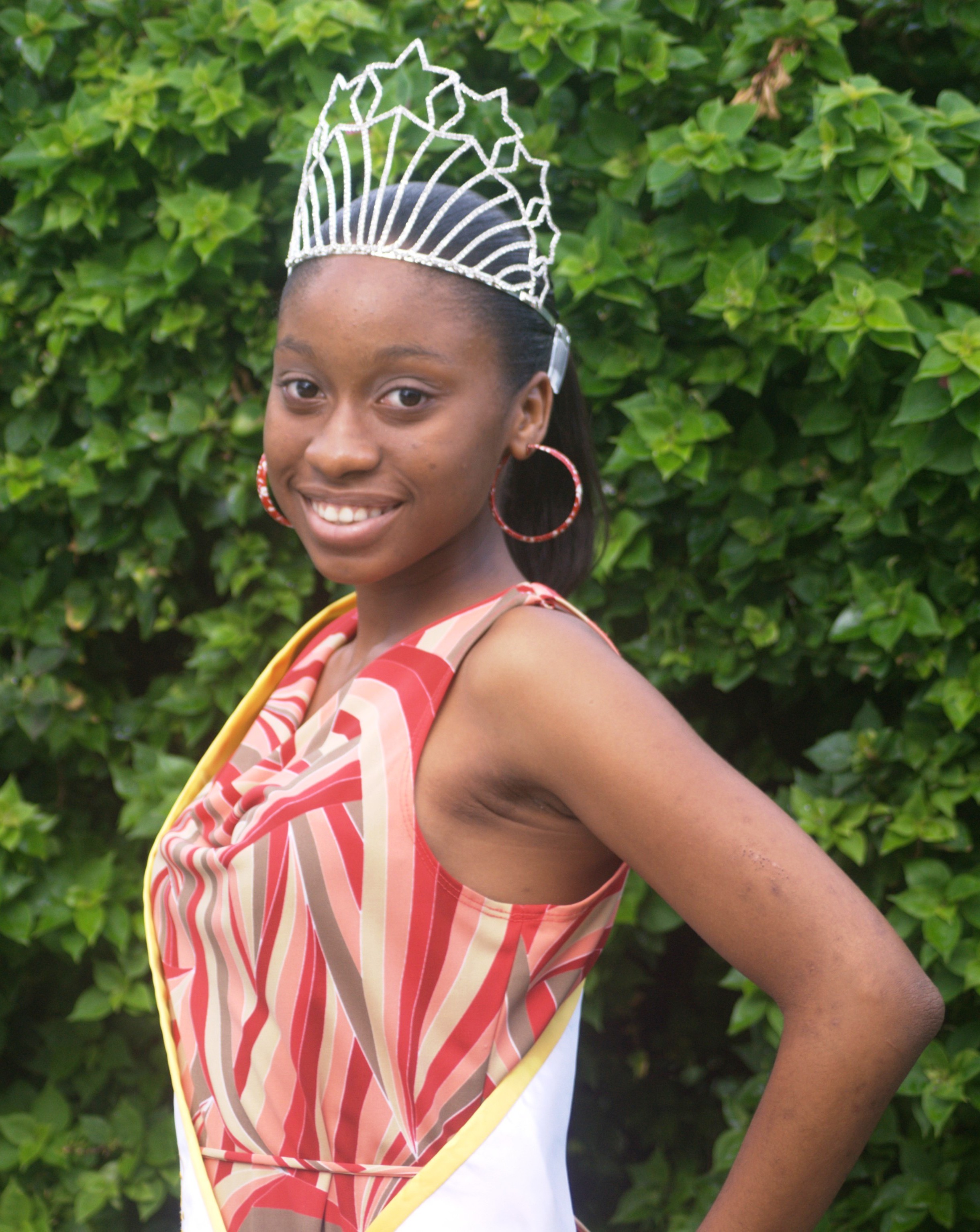 Miss Teen Diva Pageant Committee Hold Mix and Mingle