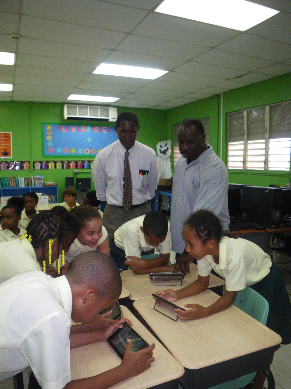 Innovative Donates Tablets and Computers to Benjamin School